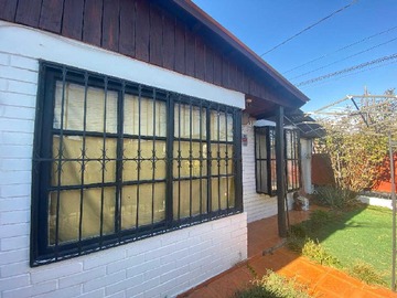 Casa en venta en Casa Amplia con Jardín y Piscina (161405), Maipú - 2 dormitorios, 1 baño