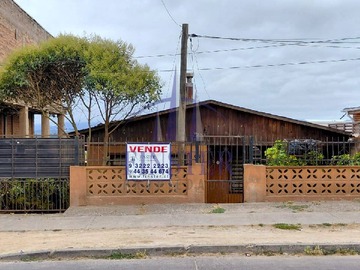 Casa en venta en Luis Acevedo, Quintero, Región de Valparaíso 2490000, Chile, Quintero - 3 dormitorios, 1 baño