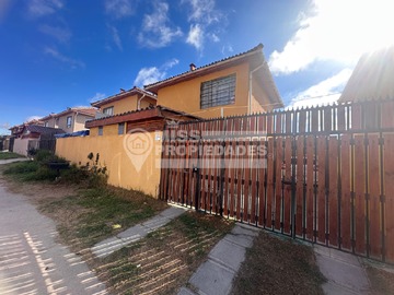 Casa en arriendo mensual en ulmo 2004, La Serena - 3 dormitorios, 2 baños