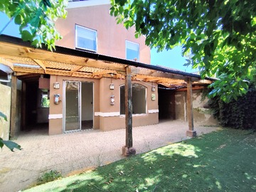 Casa en venta en Pasaje El Chanar 4893, San Bernardo - 3 dormitorios, 3 baños