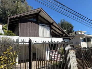 Casa en venta en Barrio miraflores - desocupada, Viña del Mar - 4 dormitorios, 2 baños