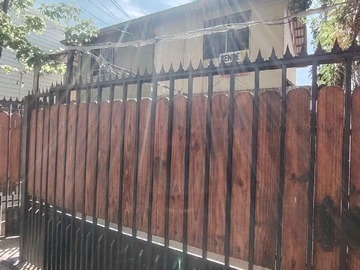 Casa en venta en Pasaje Batalla de Sangra Comuna de Renca - 2 dormitorios, 2 baños