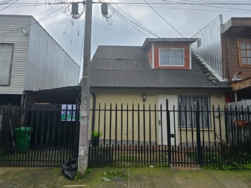 Casa en venta en jardines de Rauquen, Curicó - 2 dormitorios, 1 baño