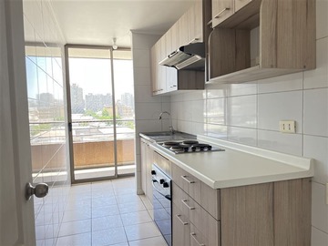 Departamento en venta en Calle Santiago 1355, a seis cuadras del Metro parque Ohiggins, Santiago - 2 dormitorios, 2 baños