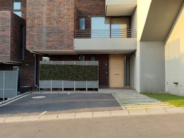 Casa en venta en Vende casa dúplex en condominio 4d 4b 2e 1b. Las pircas. La reina, La Reina - 4 dormitorios, 4 baños
