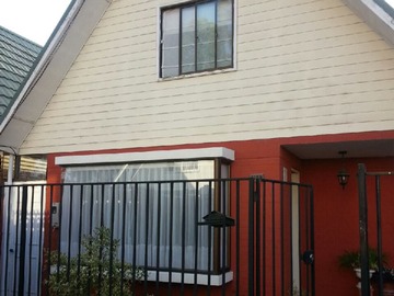 Casa en venta en Las Barrancas, Quilpué - 4 dormitorios, 2 baños