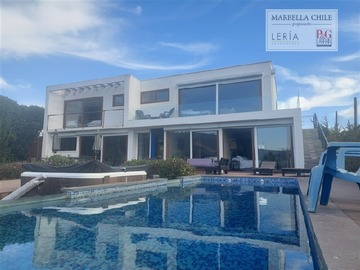 Casa en venta en Puchuncaví, Puchuncaví - 6 dormitorios, 5 baños