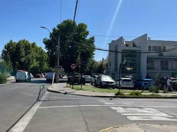 Oficina en arriendo mensual en Lo matta - tabancura - alto las condes - pleno kennedy, Vitacura - 2 baños