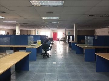 Oficina en arriendo mensual en Plantas Libres. Santa Elena. Maule. Metro Ñuble (177781), Santiago - 20 baños