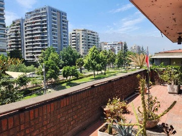 Departamento en venta en Depto Américo Vespucio Las Condes 4d 3b 1e (170185), Las Condes - 4 dormitorios, 3 baños