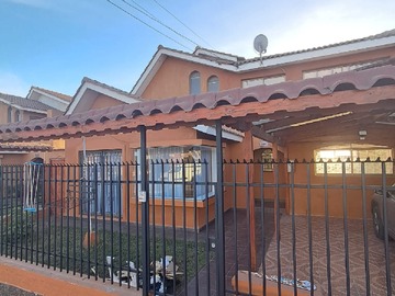 Casa en arriendo mensual en Avenida Gabriel González Videla, La Serena, Región de Coquimbo 1700000, Chile, La Serena - 5 dormitorios, 2 baños