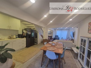 Casa en venta en Casa en sector oriente de Viña, Viña del Mar - 6 dormitorios, 3 baños