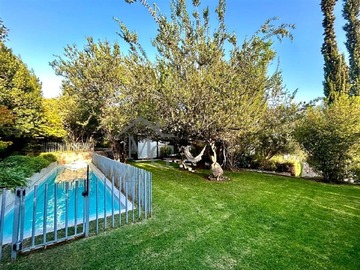 Venta / Casa / Colina