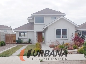 Venta / Casa / La Serena