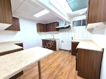 Casa en venta en Se vende amplia casa en sector centro de calama, Calama - 5 dormitorios, 2 baños