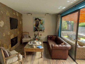 Casa en venta en Se vende casa en condominio Las Pircas (170193), Peñalolén - 4 dormitorios, 4 baños
