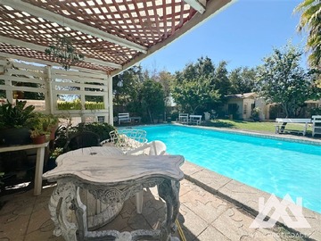 Parcela en venta en Huertos José de la maza, La Pintana - 10 dormitorios, 5 baños