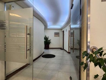 Oficina en arriendo mensual en Amplia Oficina/Consulta en Stgo Centro, Metro ce (175050), Santiago - 2 baños