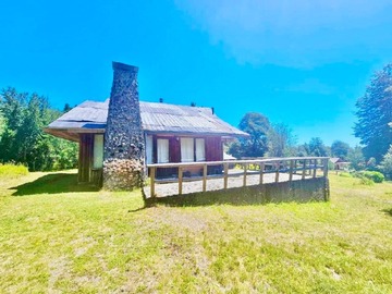 Casa en arriendo mensual en Camino al volcan, Pucón - 4 dormitorios, 4 baños