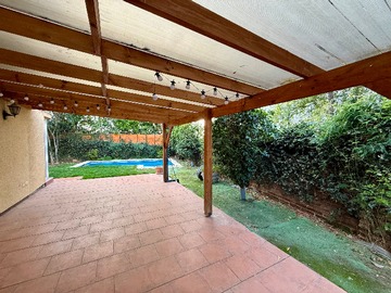 Casa en arriendo mensual en Arriendo casa en condominio Peñalolén (181790), Peñalolén - 5 dormitorios, 5 baños