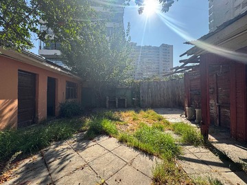 Casa en venta en Oportunidad:propiedad con potencial comercial (160730), Macul - 3 dormitorios, 1 baño