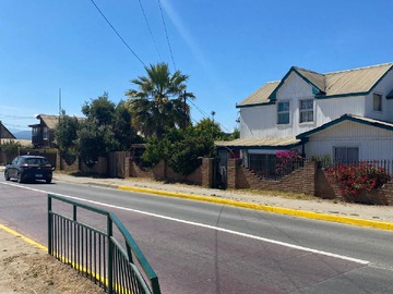 Casa en venta en Casa Esquina Poblacion Villa Olimpica, Quilpue - 2 dormitorios, 2 baños