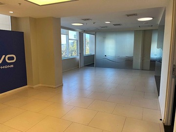 Oficina en arriendo mensual en Oficina 276m2, Las Condes - 7 dormitorios, 4 baños