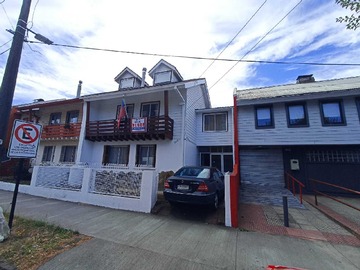 Casa en venta en Venta de casa para empresa o institución (66048), Temuco - 7 dormitorios, 3 baños