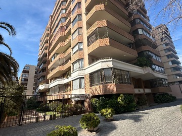 Departamento en arriendo mensual en Se arrienda amplio departamento en las condes (178439), Las Condes - 4 dormitorios, 3 baños