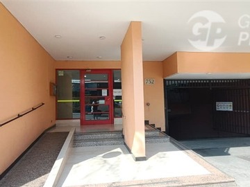 Departamento en venta en Tarapaca con Av. Santa Rosa, Santiago - 1 dormitorio, 1 baño
