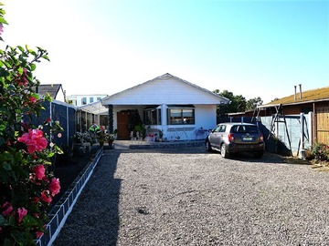 Casa en venta en San pedro de putuputur - quillota, Quillota - 4 dormitorios, 2 baños