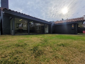 Casa en venta en Padre hurtado 2166, Vitacura - 4 dormitorios, 3 baños