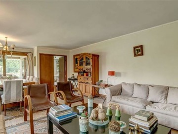 Casa en venta en Dehesa central / Calle El Gabino Interior., Lo Barnechea - 5 dormitorios, 3 baños