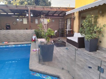 Casa en venta en Casa 175 M2, 4D+3B+Piscina, Macul (66808), Macul - 4 dormitorios, 3 baños