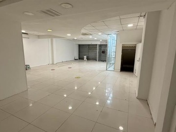 Arriendo Mensual / Local Comercial / San Bernardo