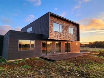 Venta / Casa / Puerto Varas
