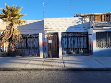 Casa en venta en Gran oportunidad de inmueble comercial (76022), Calama - 4 dormitorios, 2 baños