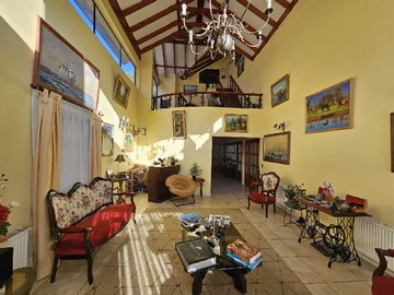 Casa en venta en Casa 9 dormitorios al lado Sanatario (169445), Concepción - 9 dormitorios, 4 baños