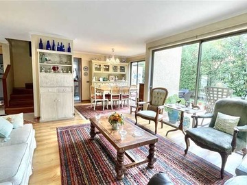 Casa en venta en Muy familiar en condomio 5 dorm y salita (113428), La Reina - 5 dormitorios, 4 baños