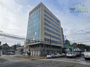 Oficina en arriendo mensual en Centro de Puerto Montt, Puerto Montt - 3 baños
