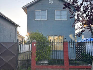 Casa en venta en San Luis Beltrán 432, Chillán, Región de Ñuble 3780000, Chile, Chillán - 3 dormitorios, 1 baño