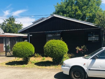 Casa en venta en Se vende casa ampliada sector poniente, Temuco - 3 dormitorios, 1 baño