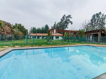 Parcela en venta en Venta Parcela con Casa Condominio Colina 20 Min de Stgo - 4 dormitorios, 3 baños
