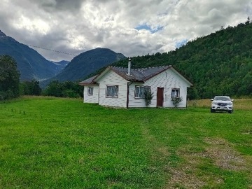 Casa en arriendo mensual en Arriendo Casa Amoblada a Empresas, Aysén (172866), Aysén - 3 dormitorios, 1 baño