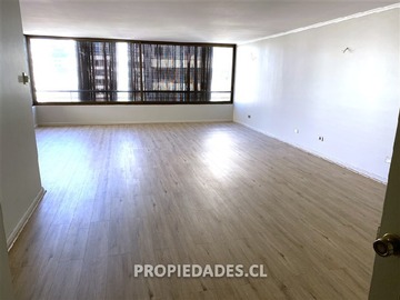 Departamento en venta en Enrique Foster Norte - Presidente Riesco, Las Condes - 2 dormitorios, 4 baños