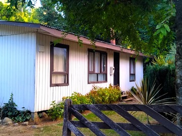 Casa en venta en Gran Oportunidad, Se Vende Hermosa Cabaña a Minutos del Lago. - 3 dormitorios, 1 baño