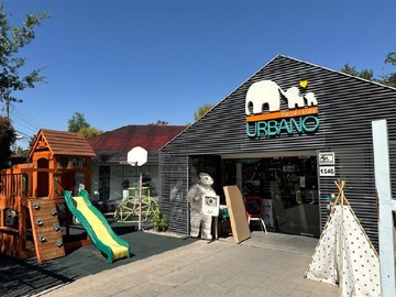 Local Comercial en arriendo mensual en Gerónimo de Alderete / Av. Vitacura, Vitacura - 2 baños