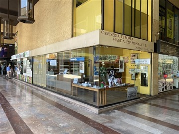 Local Comercial en venta en Galería Forum, Providencia - 1 baño