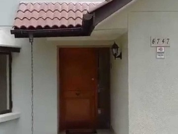 Casa en venta en Amplia Casa Familiar con Jardín Privado (163266), La Florida - 5 dormitorios, 4 baños