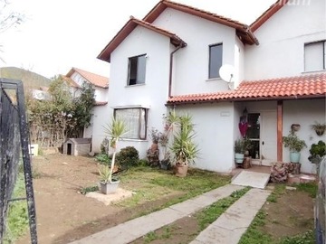 Casa en venta en Av las flores con valle del sol, Pudahuel - 5 dormitorios, 3 baños